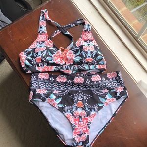 🏖🔆👙 Barely worn, women’s swim, Large